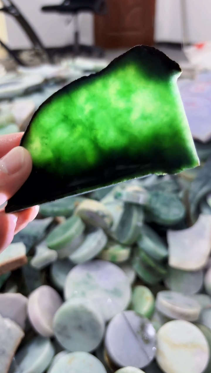 【闪购商品】翡翠颈饰未镶嵌A货吴玉264