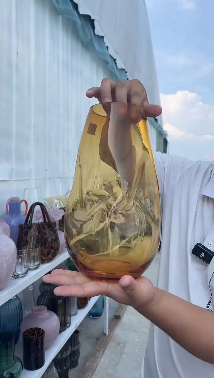  玻璃花瓶用于客厅桌面插花装饰