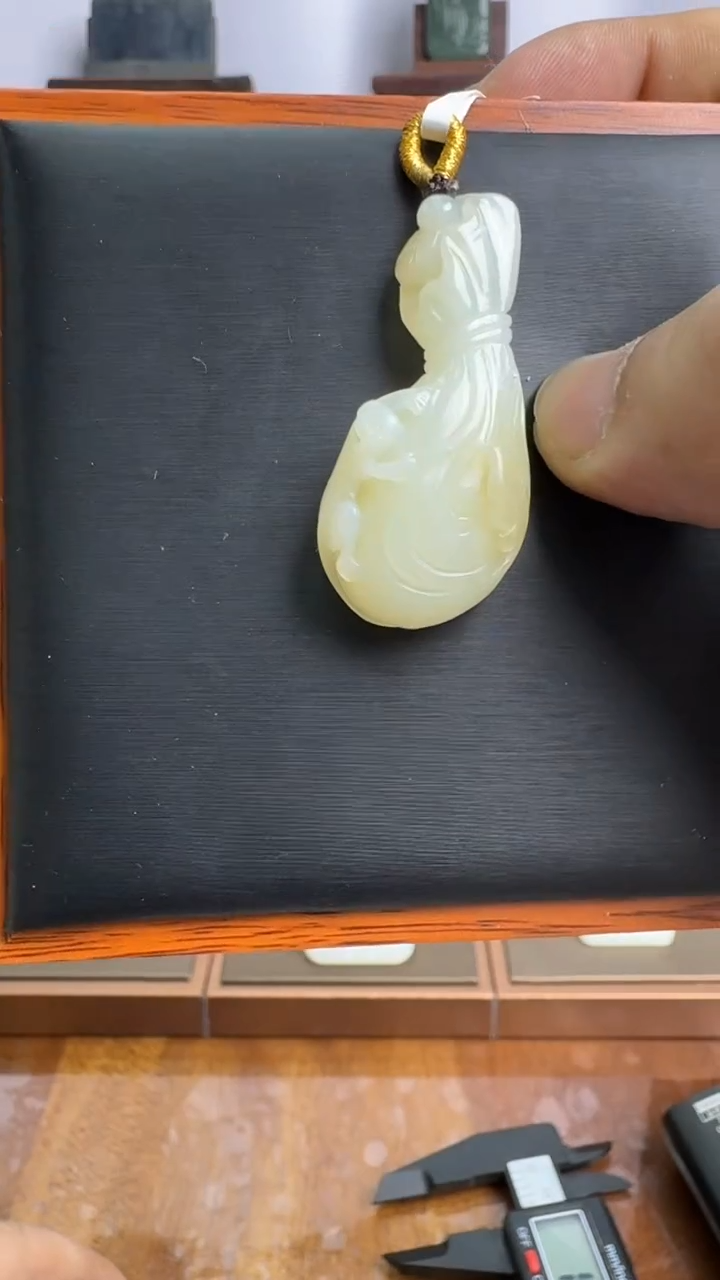 【闪购商品】和田玉吊坠(不含链)未镶嵌吊坠