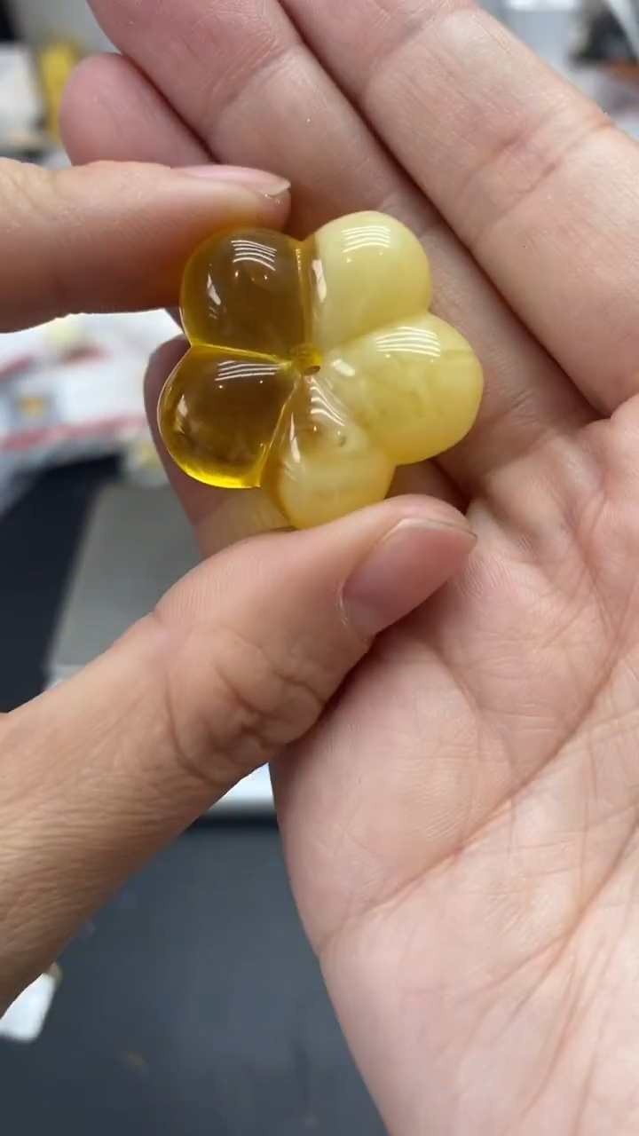 琥珀未镶嵌珠宝奇石594