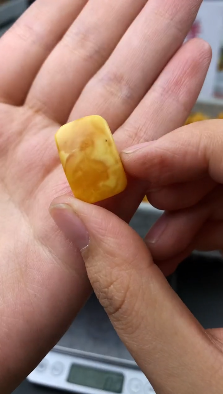 【闪购商品】琥珀珠宝奇石未镶嵌155