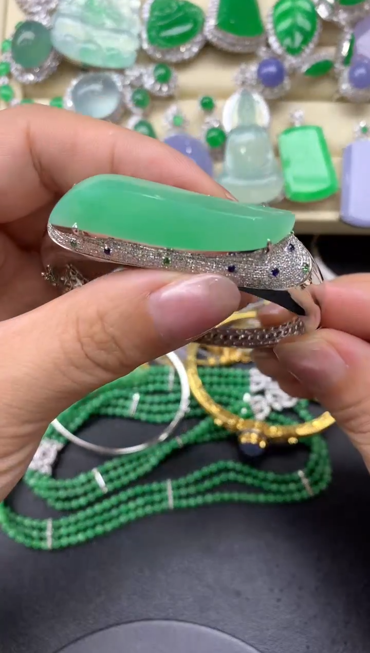 【闪购商品】翡翠手镯18K金镶嵌499-中国好珍宝