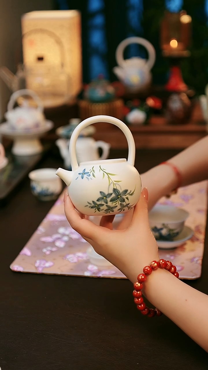 青云茶斋陶瓷茶具梦铃蓝提梁壶