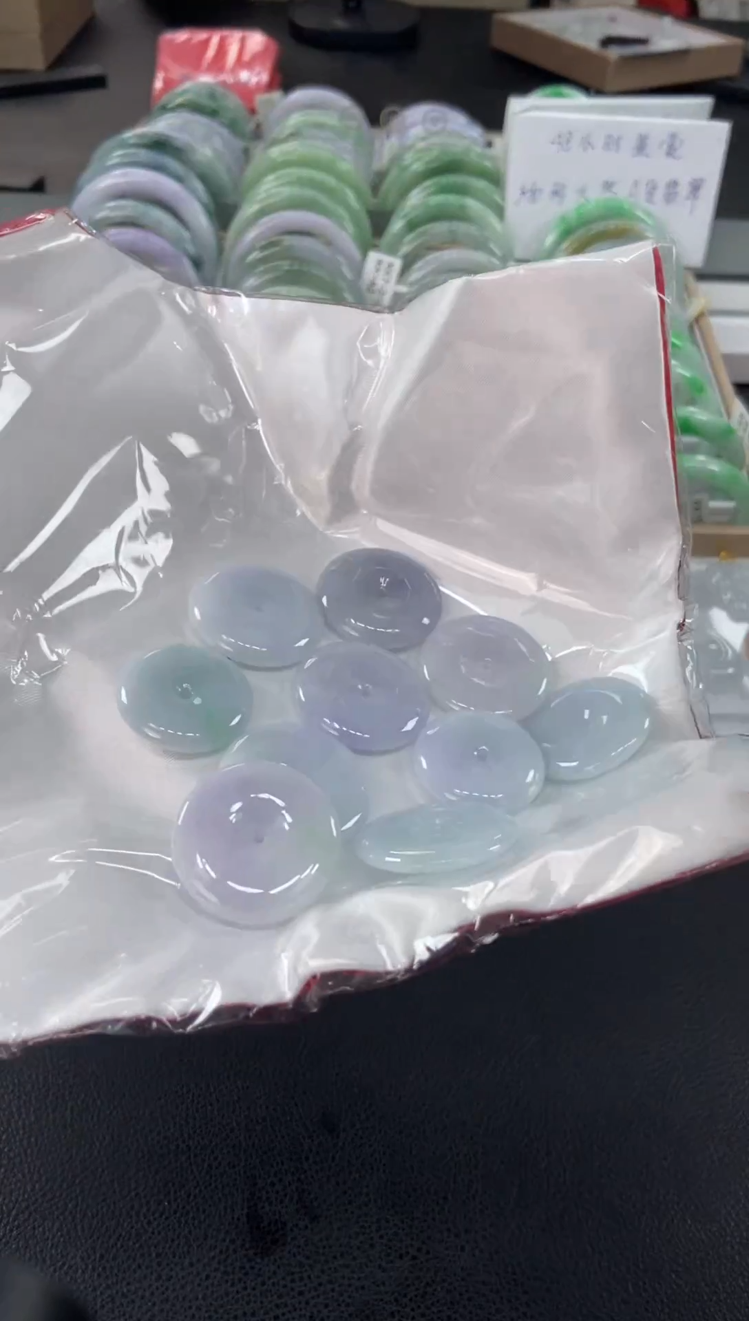 【闪购商品】翡翠吊坠(不含链)未镶嵌多样性发货发一件