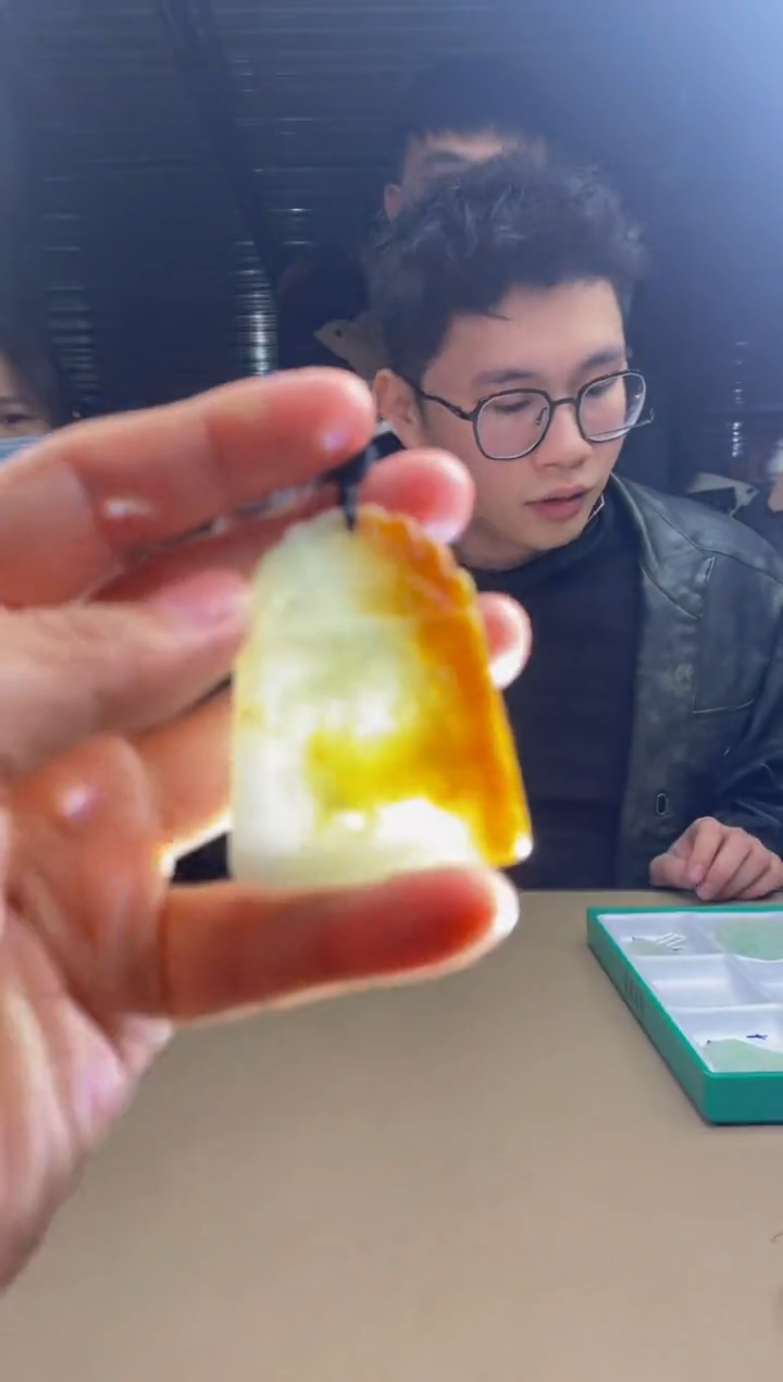 【闪购商品】定制翡翠未镶嵌         1751