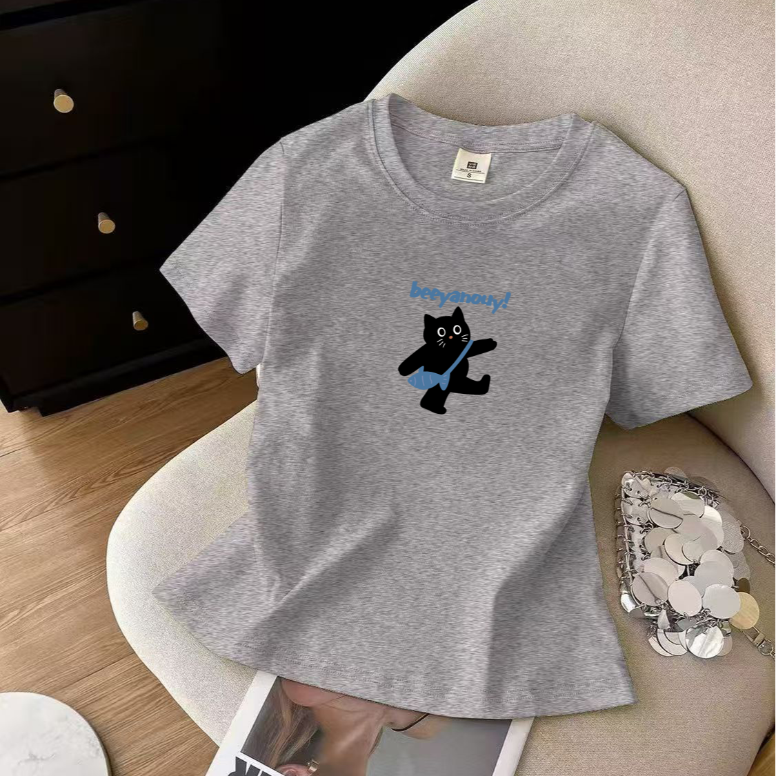 2025！短袖印花夏季爆款纯色正肩T恤猫咪圆领休闲时尚百