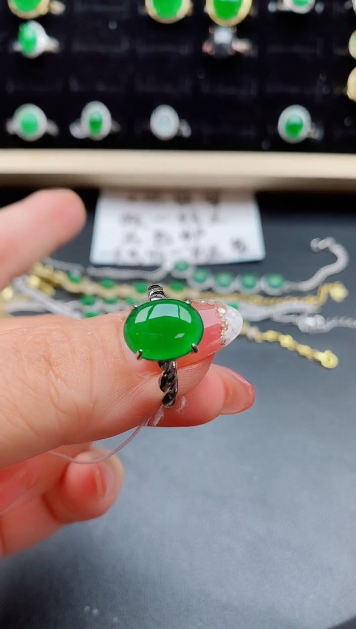 【闪购商品】翡翠戒指银S925镶嵌85800