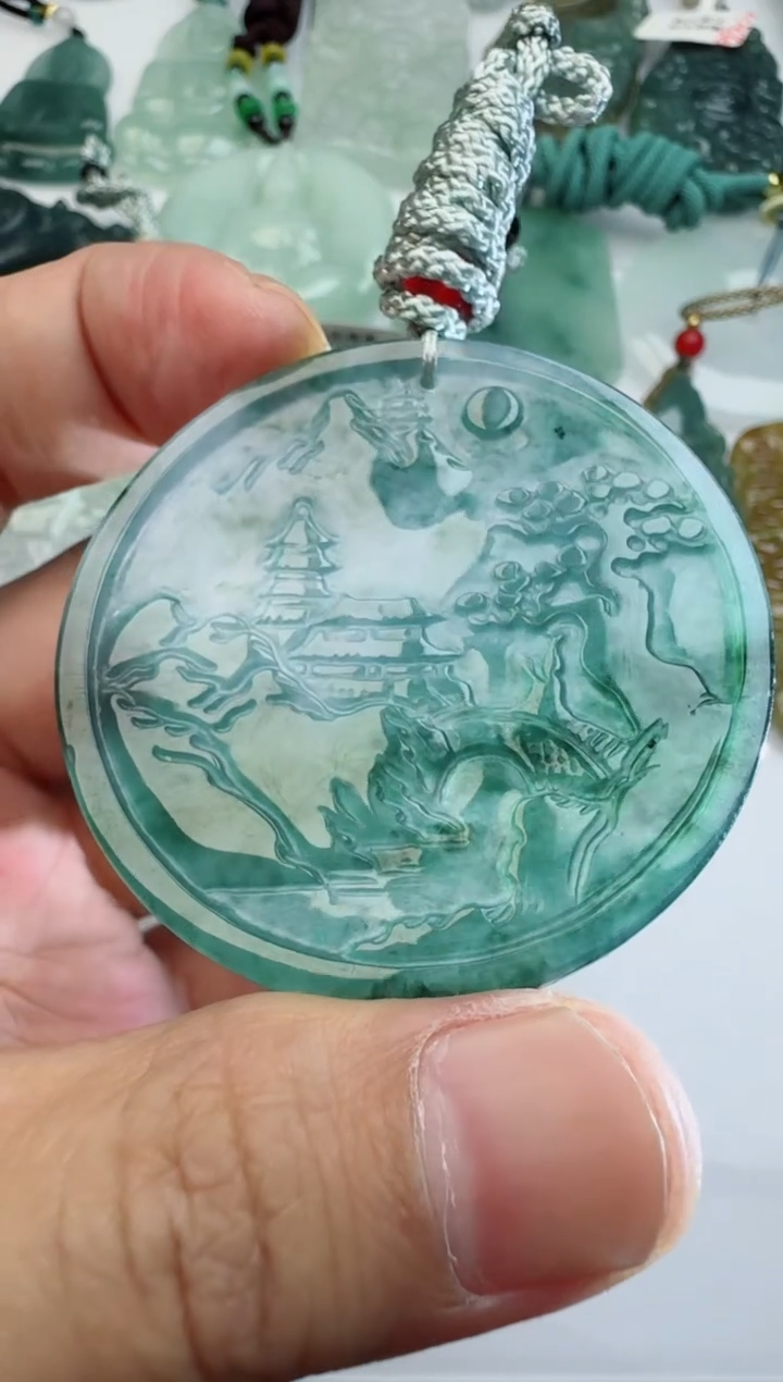 【闪购商品】翡翠颈饰未镶嵌11111111111