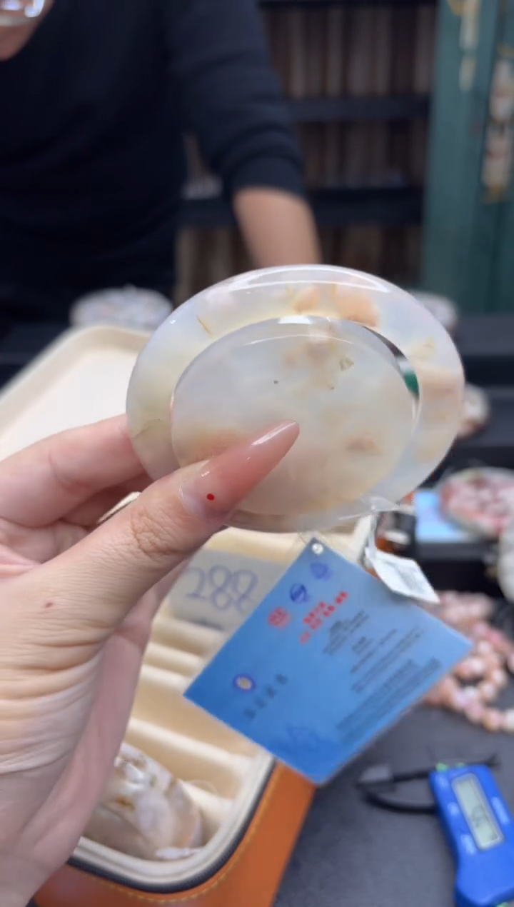 【闪购商品】石英质玉手镯未镶嵌790（58圈赠送镯心）