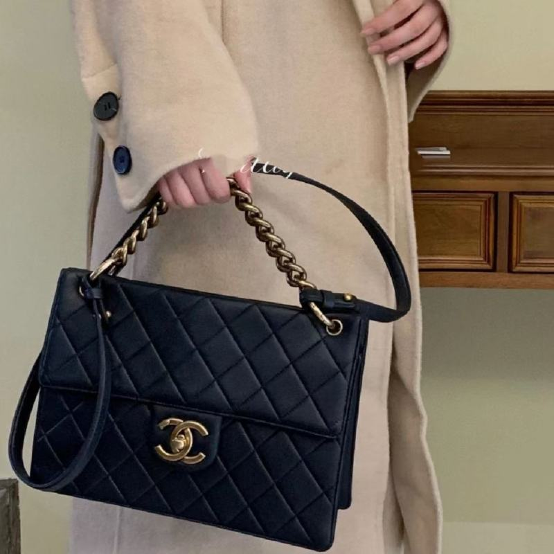 95新 Chanel/香奈儿 灰黑荔枝纹孟买手提斜挎邮差 长30 18开带卡