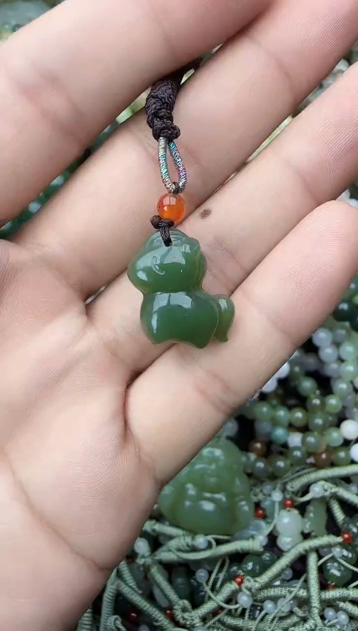 颈饰未镶嵌和田玉拍一发一