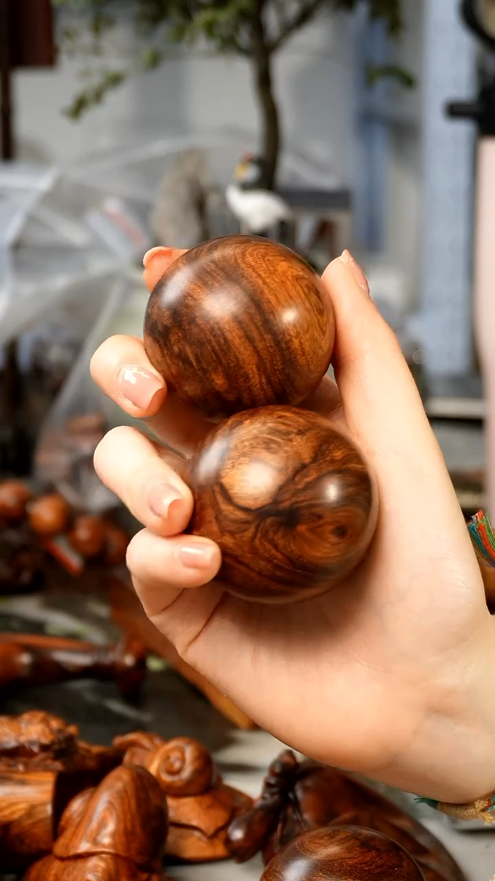 【闪购商品】黄花梨/降香黄檀海黄对眼5.0手球