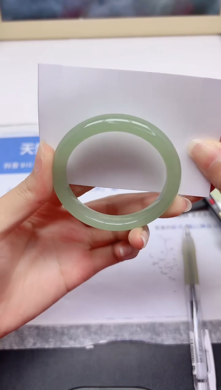 石英质玉手镯未镶嵌18-51