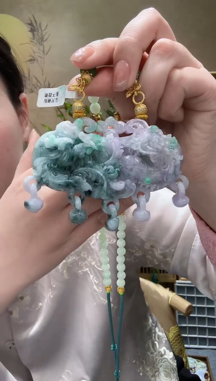 【闪购商品】翡翠颈饰未镶嵌吊坠