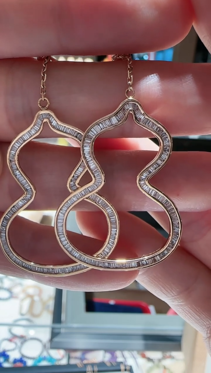 【闪购商品】钻石耳钉18K金镶嵌耳钉