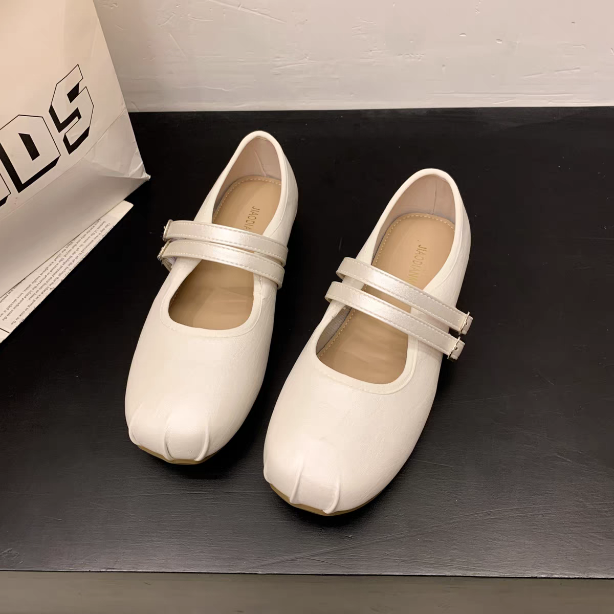 282浅口玛丽珍单鞋女