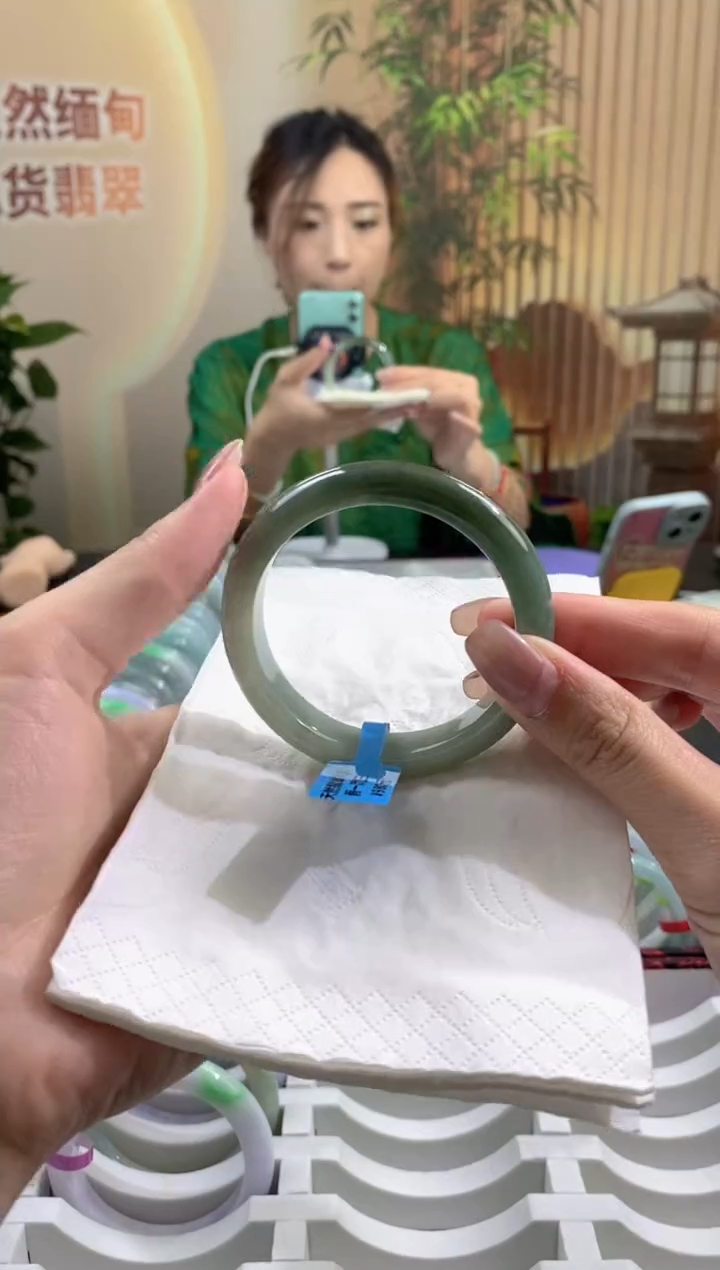 未镶嵌手镯翡翠000031265