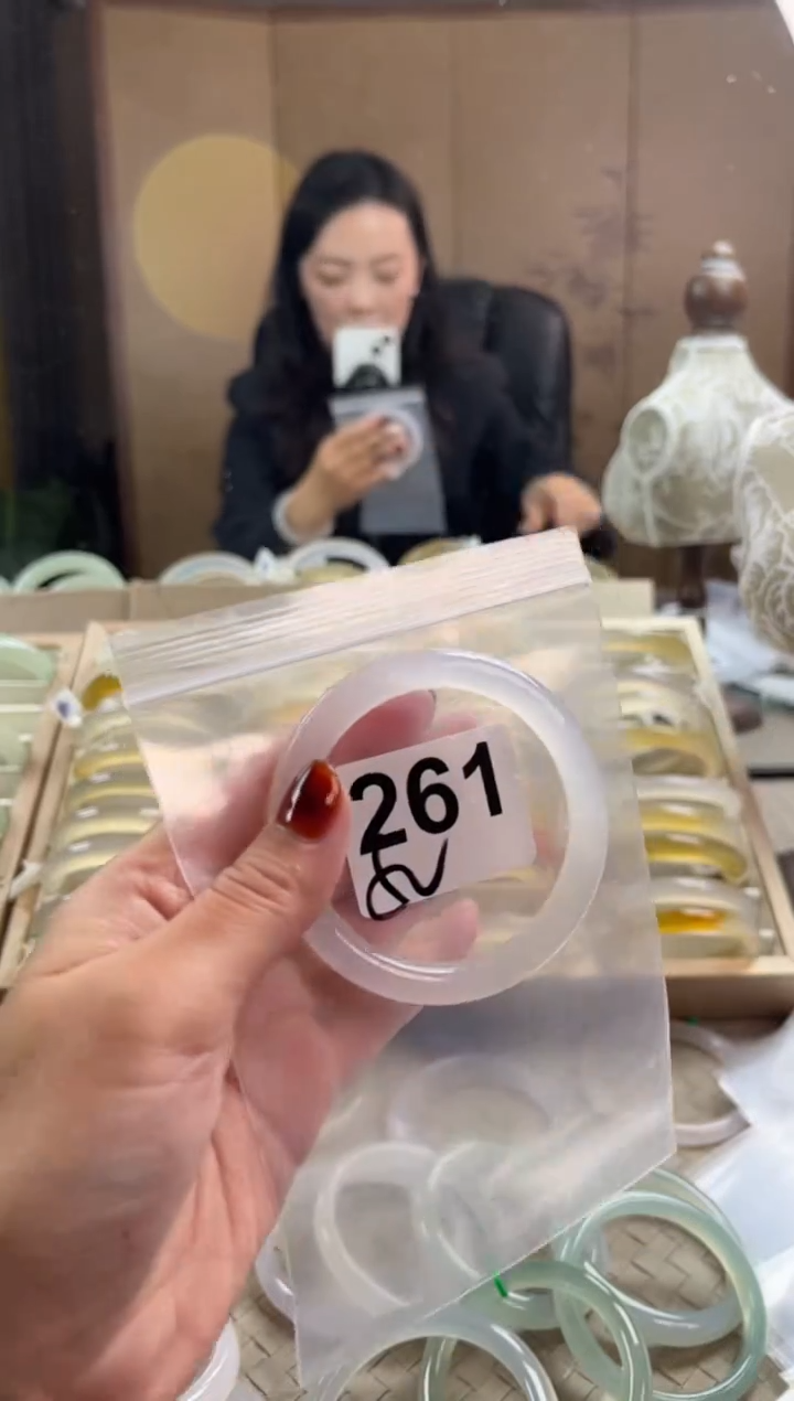 手镯玛瑙/玉髓未镶嵌261