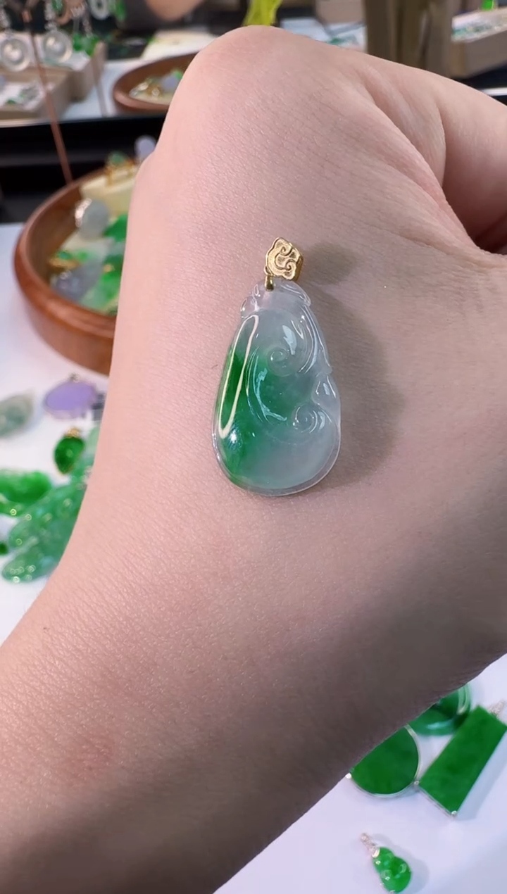 【闪购商品】翡翠颈饰18K金镶嵌缅甸翡翠A货挂件