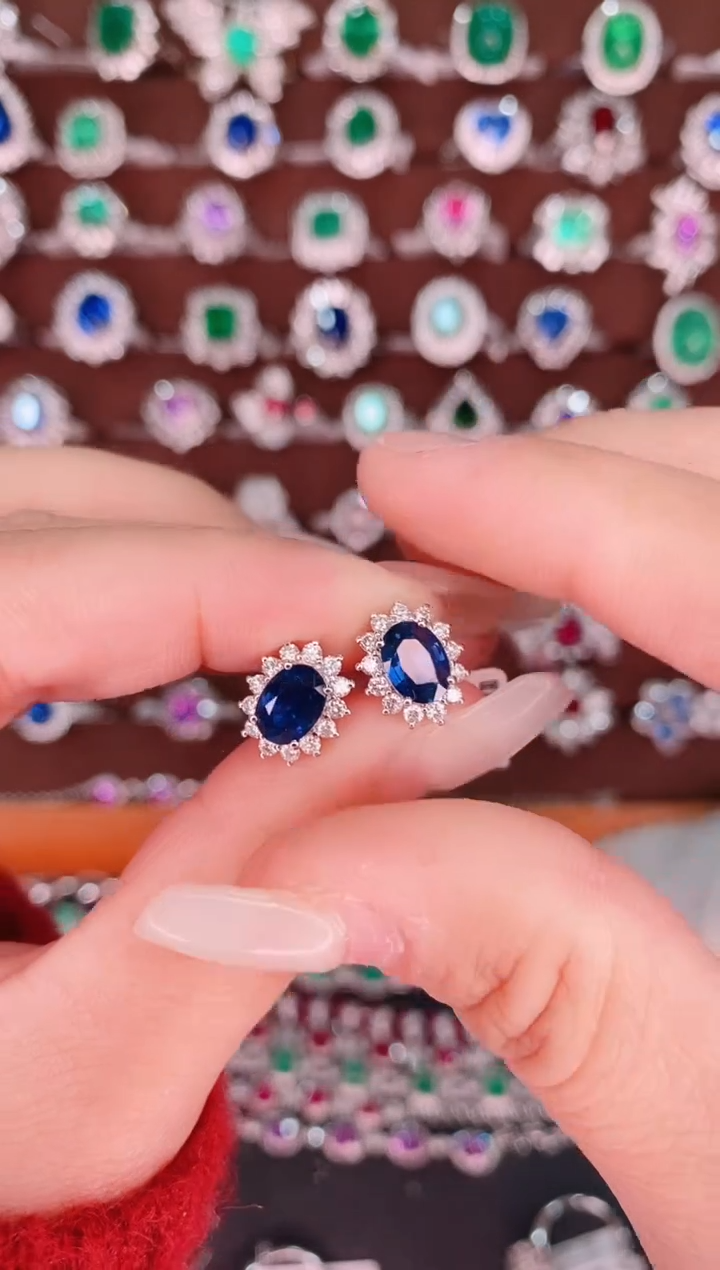 【闪购商品】蓝宝石18K金耳饰18K金镶嵌2克拉