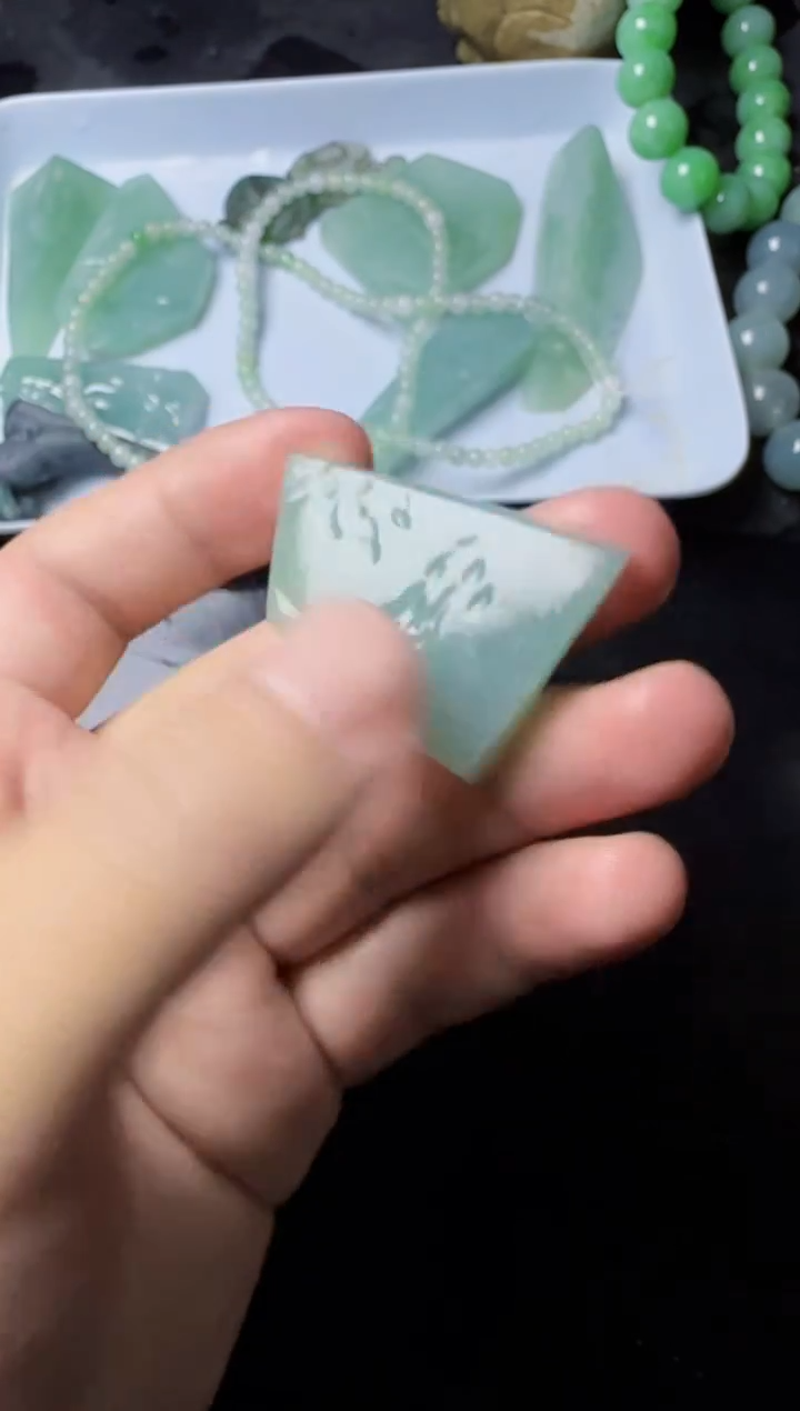 【闪购商品】翡翠颈饰未镶嵌058翡翠