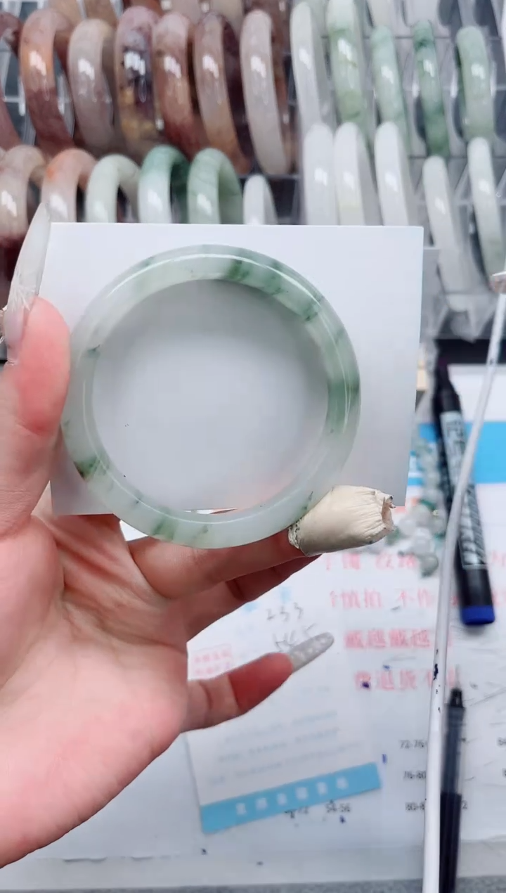 【闪购商品】石英质玉手镯未镶嵌A233-54.5