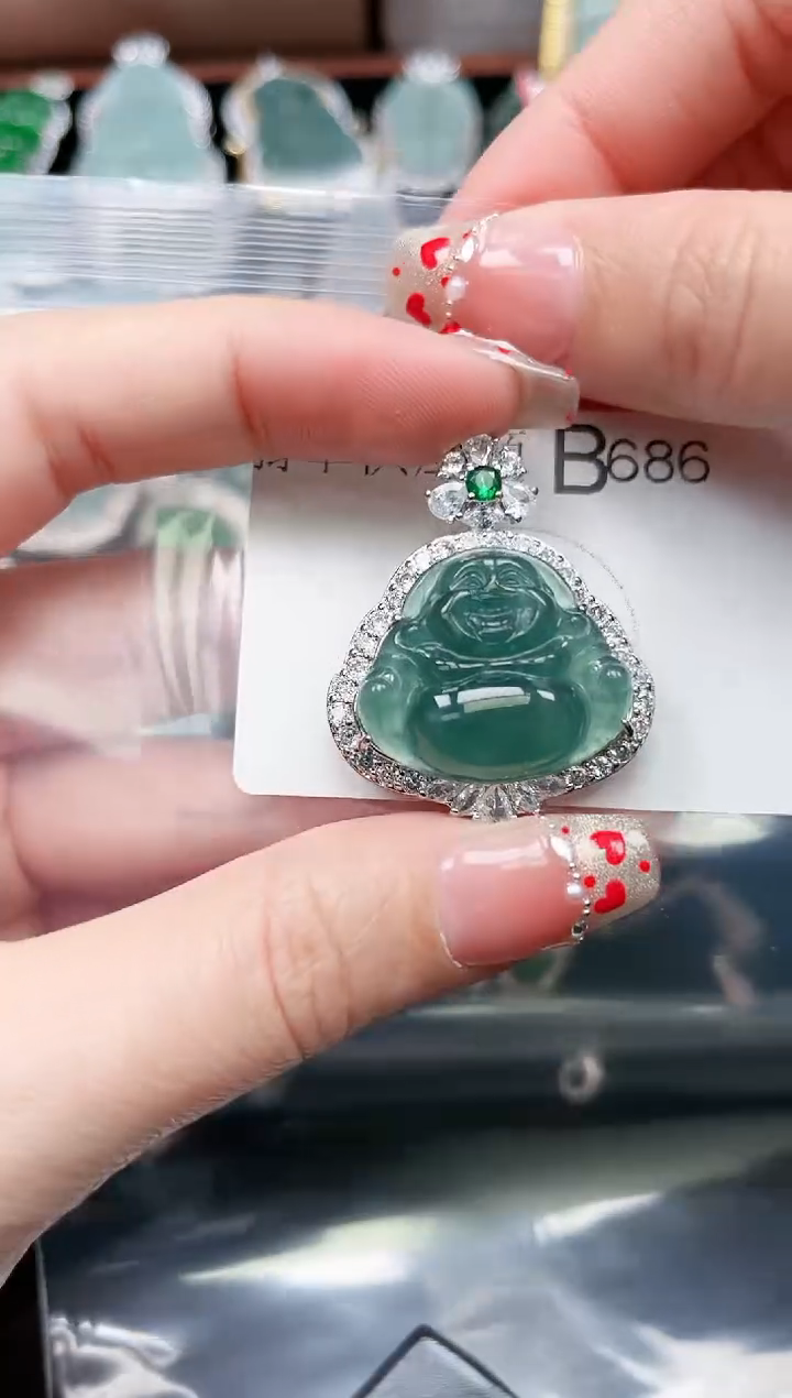 【闪购商品】翡翠颈饰未镶嵌686赠皮绳