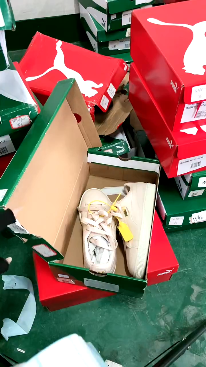 彪马时尚休闲运动鞋36M  W143