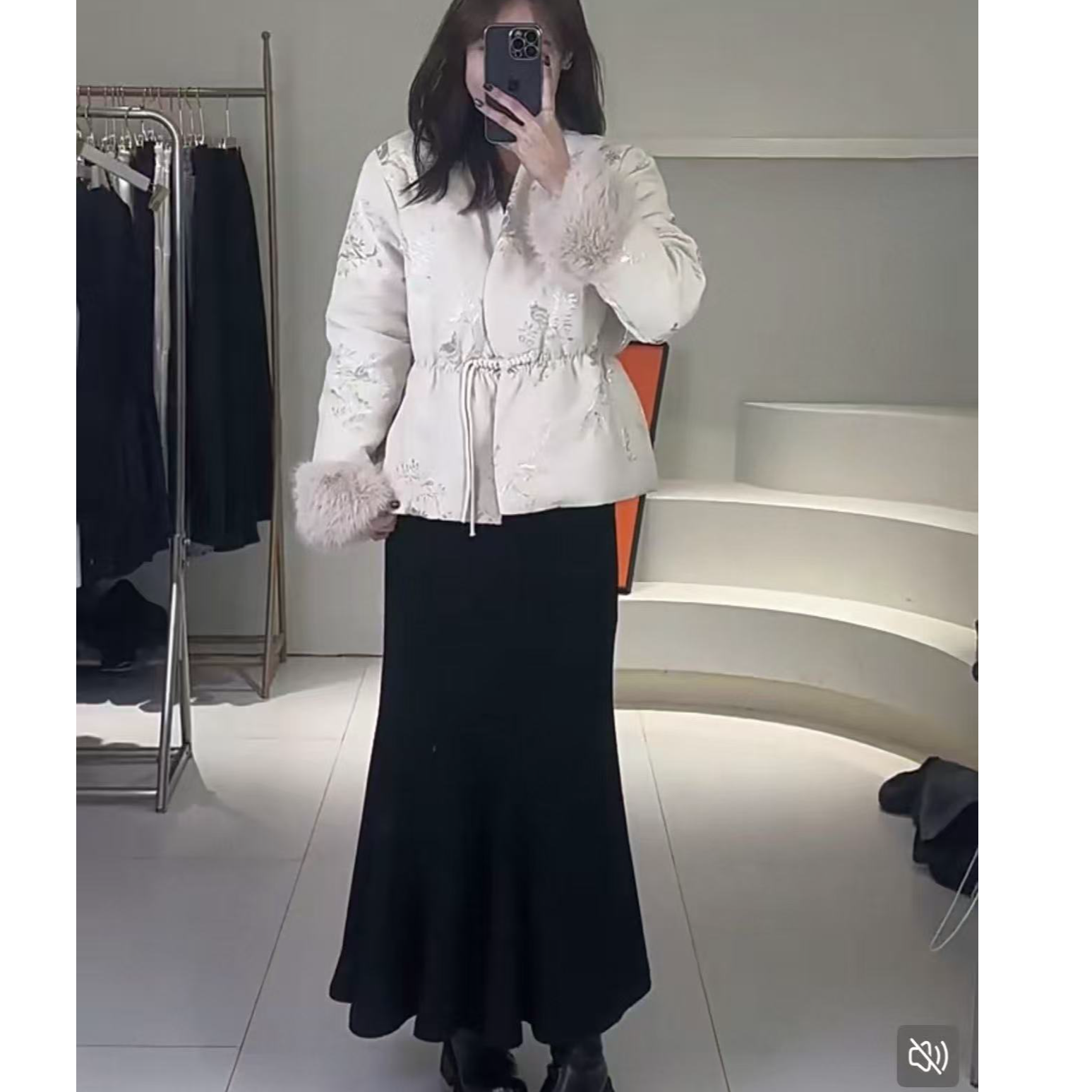 新中式收腰羽绒服保暖外套冬新款宽松显瘦加半身裙套装70272