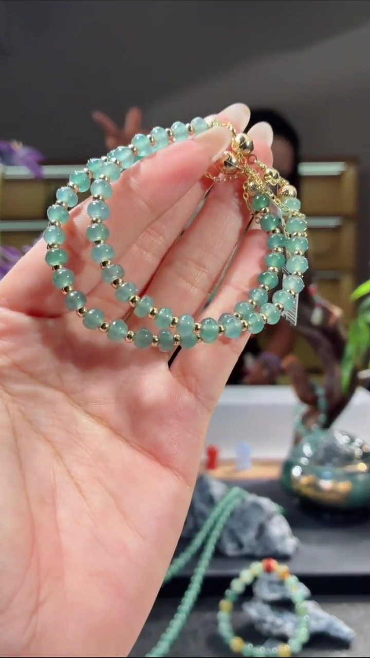 未镶嵌手串翡翠手串（多样性发其一）
