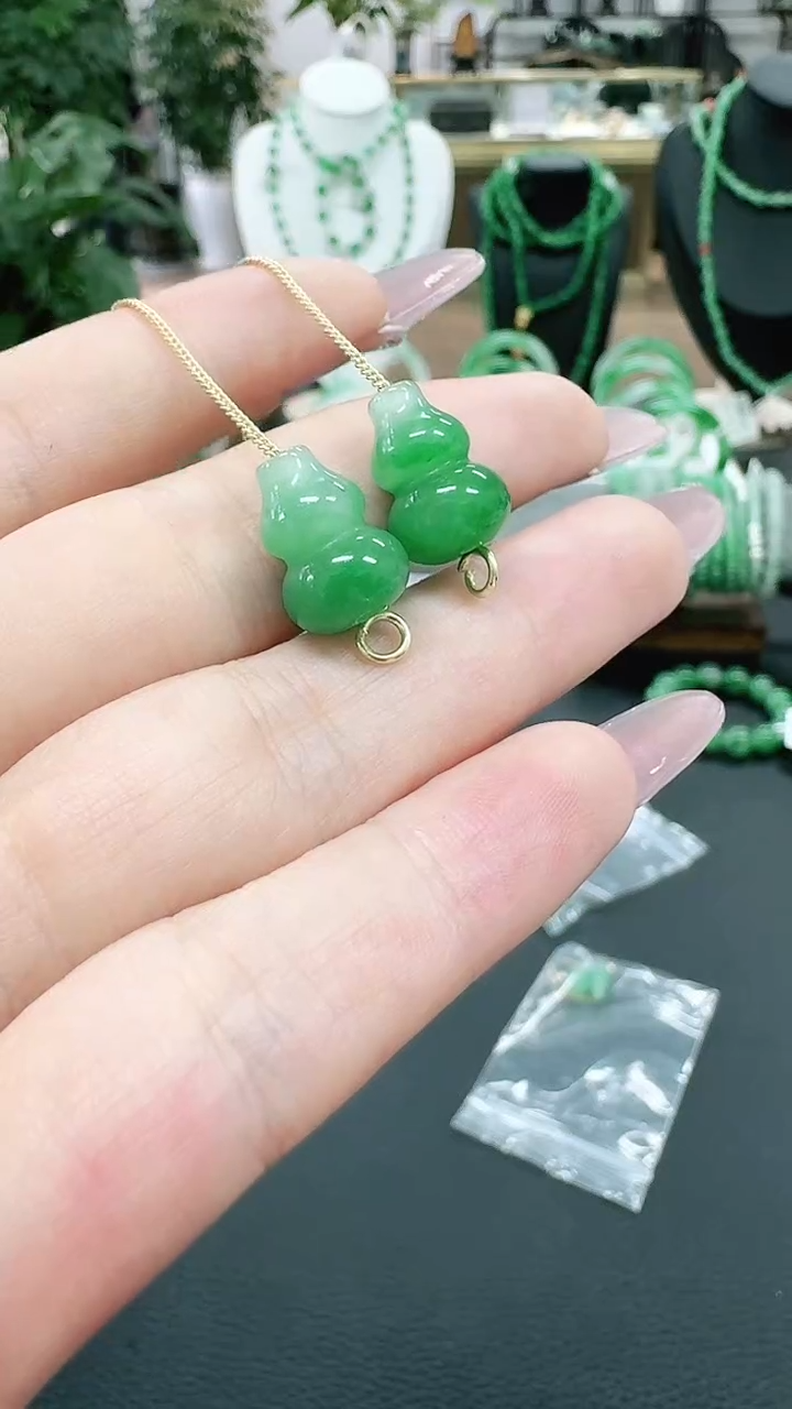 未镶嵌1石英质玉（非洲翠）/1650