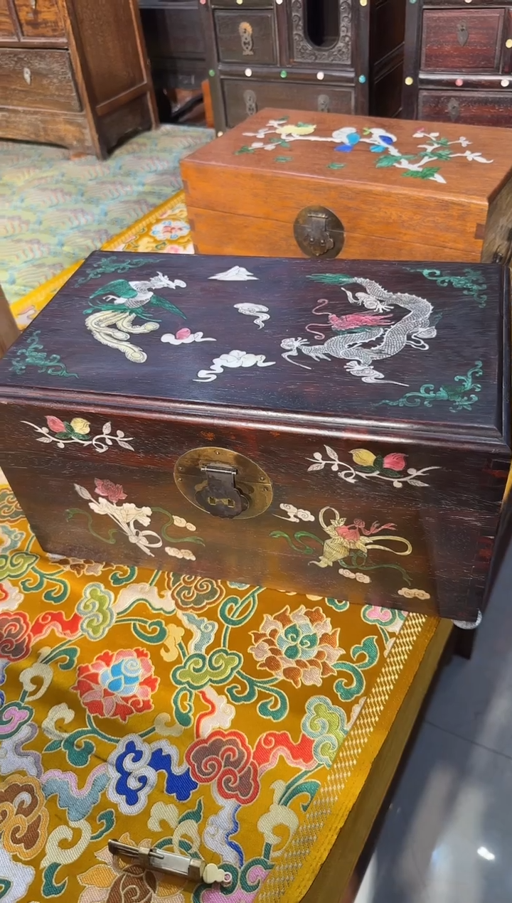 【闪购商品】木木艺邵氏紫檀龙凤呈祥翻盖箱350.8888