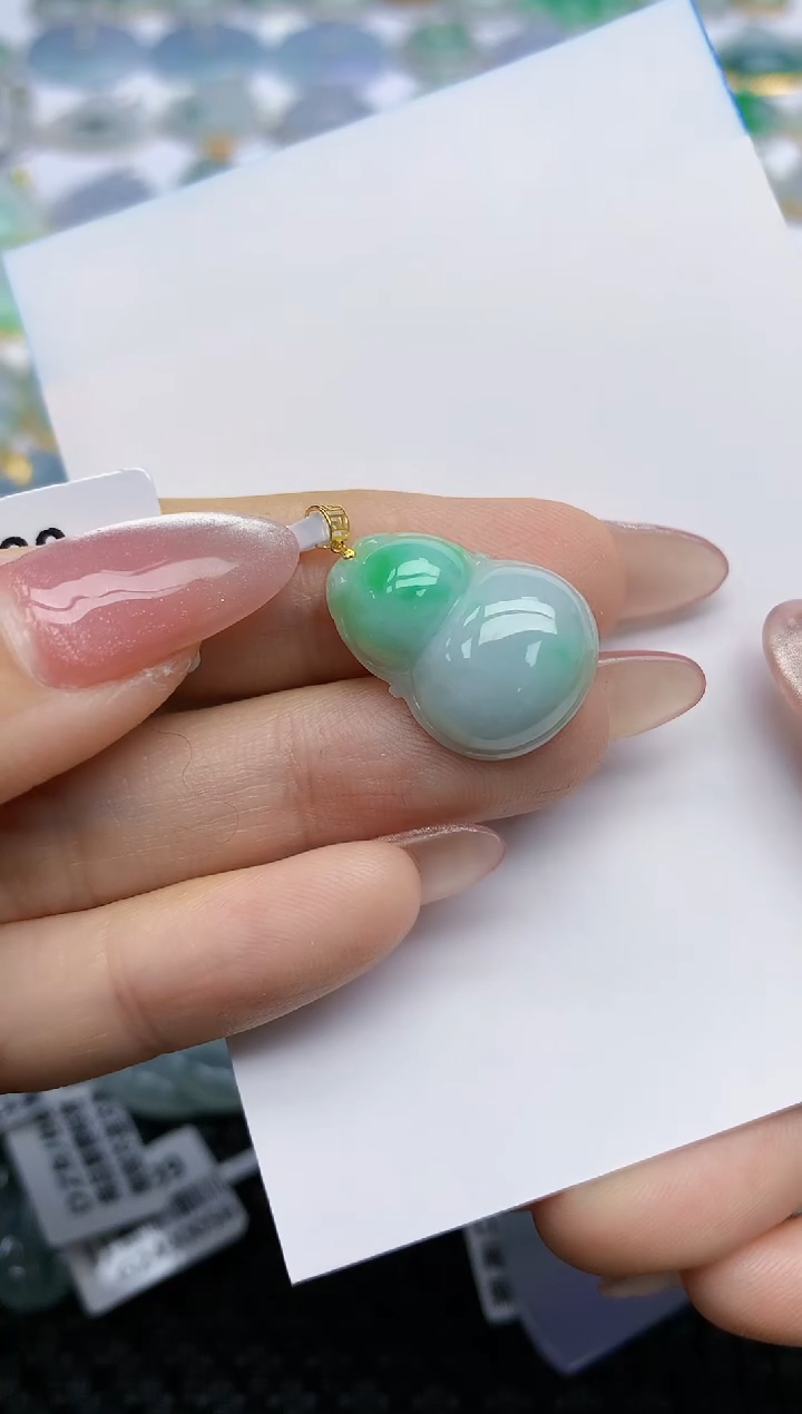 【闪购商品】翡翠挂件18K金镶嵌天然翡翠A货