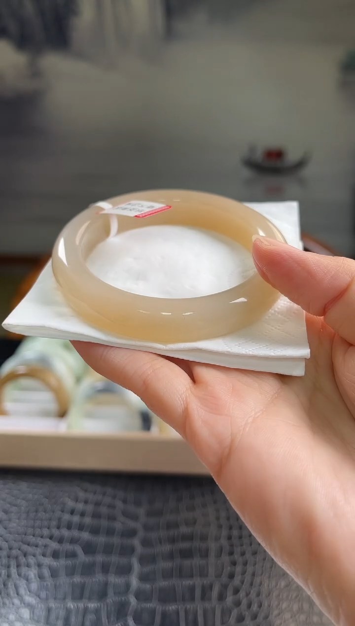 未镶嵌手镯和田玉58+圈口4299