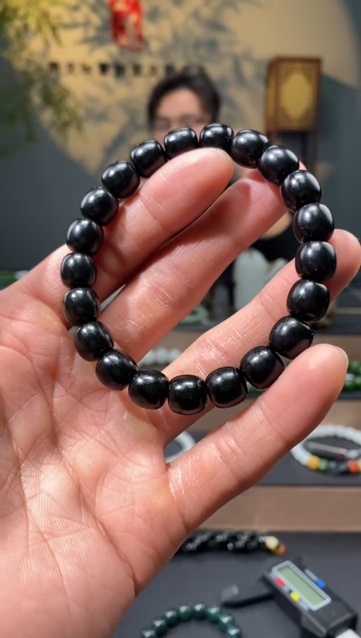 【闪购商品】和田玉-未镶嵌10mm塔青老型手串