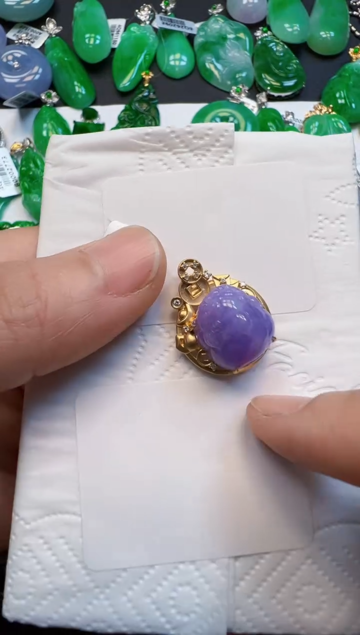 【闪购商品】翡翠吊坠(不含链)18K金镶嵌9800