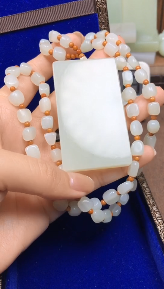 颈饰未镶嵌和田玉H*900