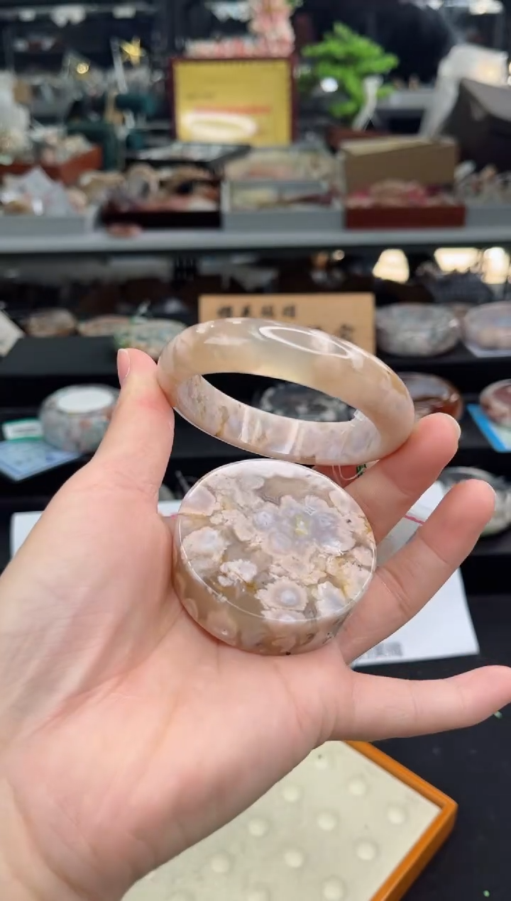 【闪购商品】石英质玉手镯未镶嵌58圈口（赠品镯心）3680384