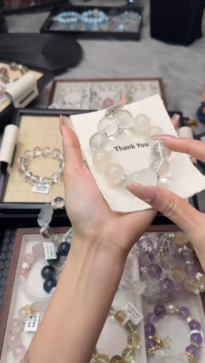 水晶手链未镶嵌天然水晶 多样性发其一