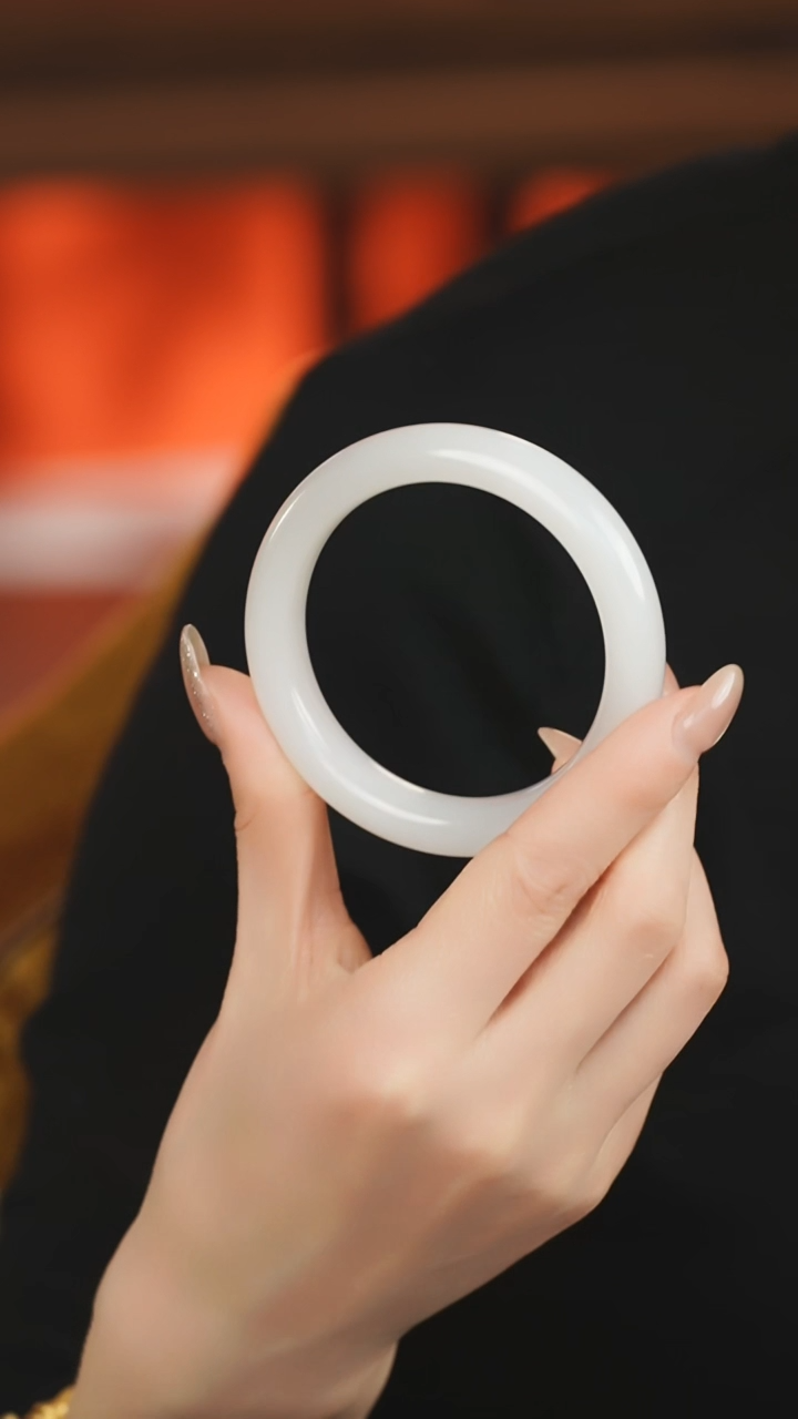 【闪购商品】和田玉手镯未镶嵌和田玉手镯