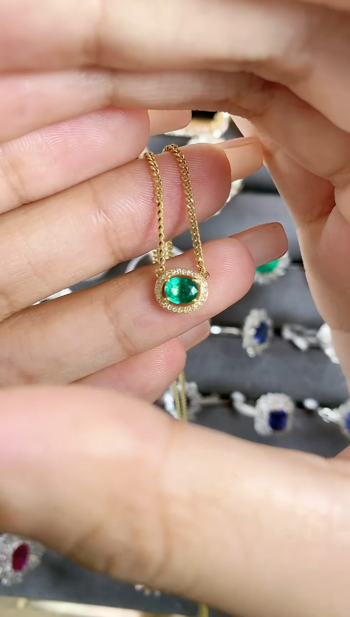 项链18K金镶嵌祖母绿·