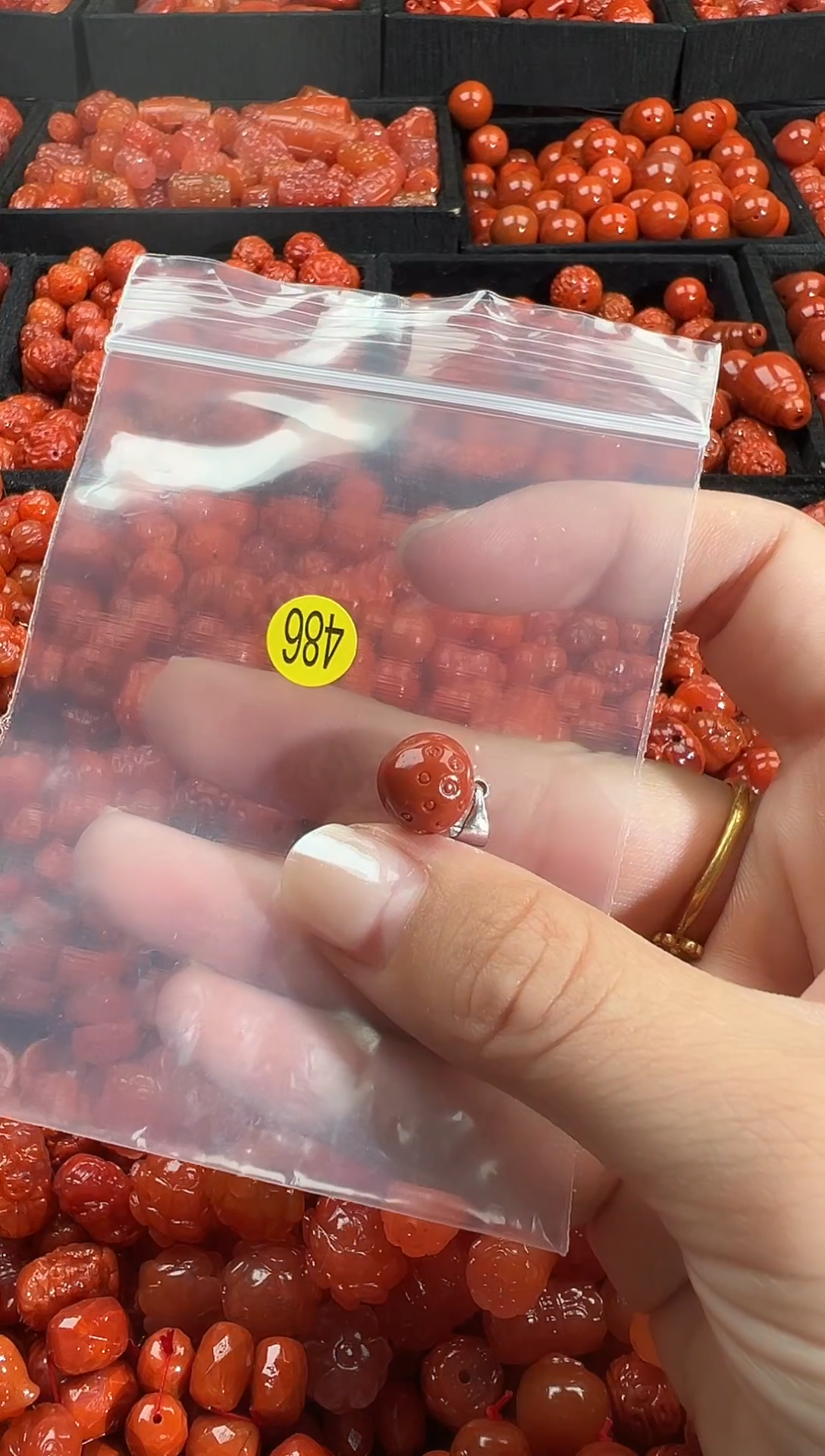 颈饰未镶嵌南红玛瑙1