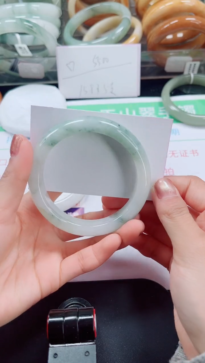 未镶嵌手镯石英质玉66-59/60