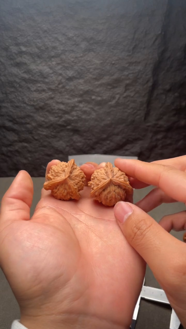 吊坠文玩核桃19号三棱