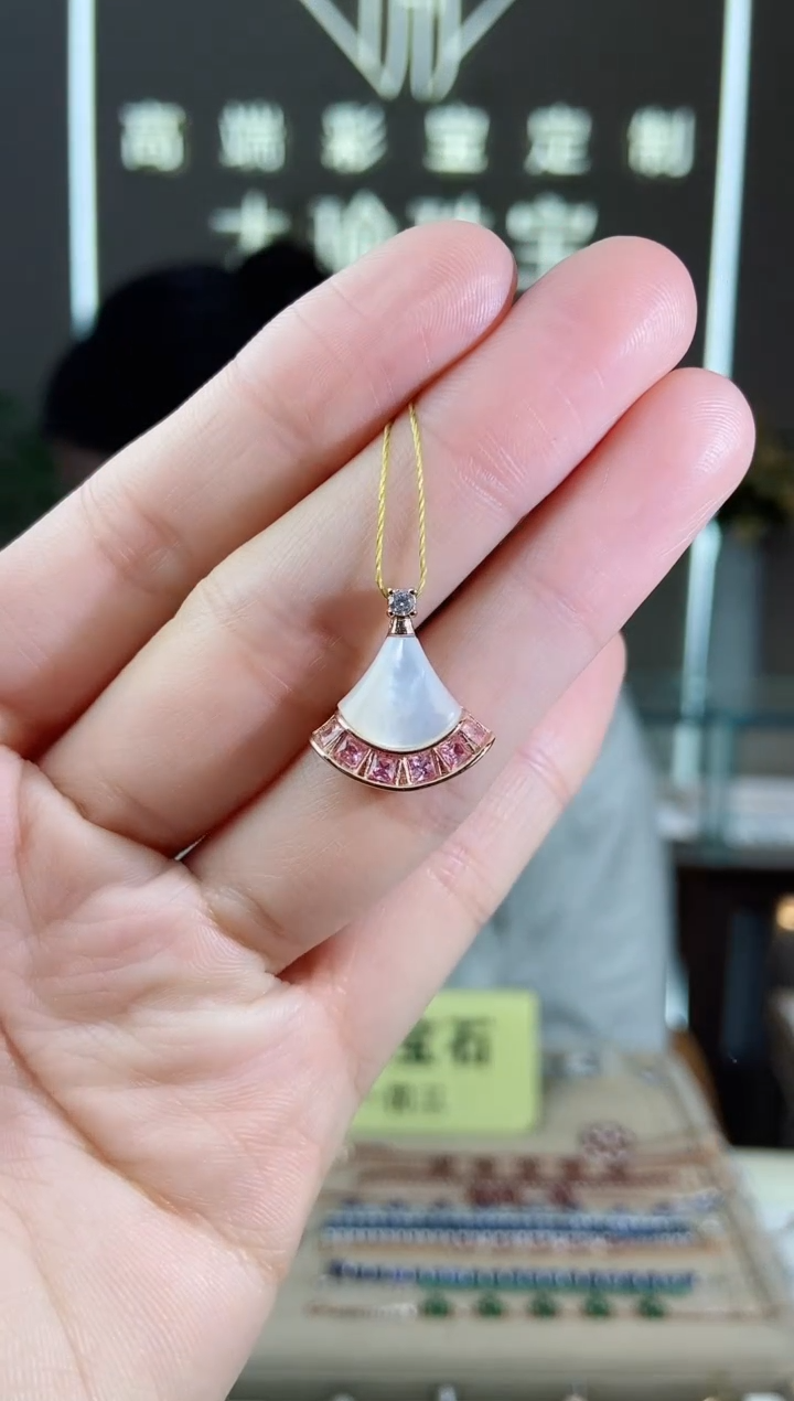 【闪购商品】彩色蓝宝石颈饰银S925镶嵌颈饰