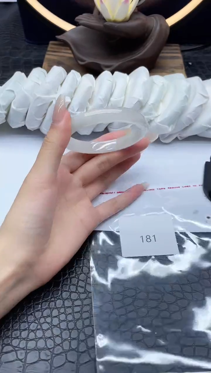 未镶嵌手镯翡翠翡翠一物一图181