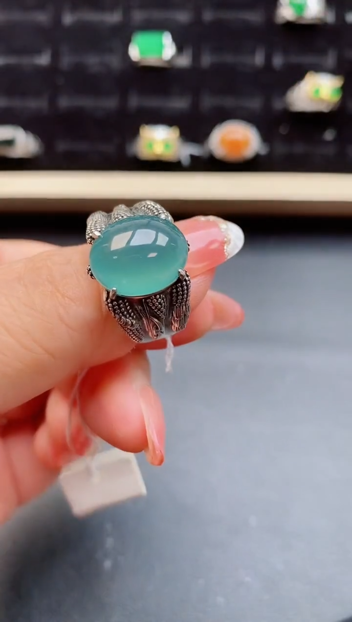 【闪购商品】翡翠戒指银S925镶嵌585500