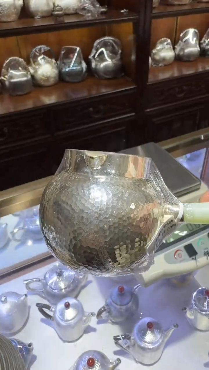 【闪购商品】足银999锤纹手工玉把大肚公道杯