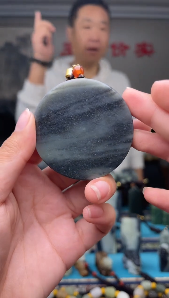 未镶嵌和田玉挂件1