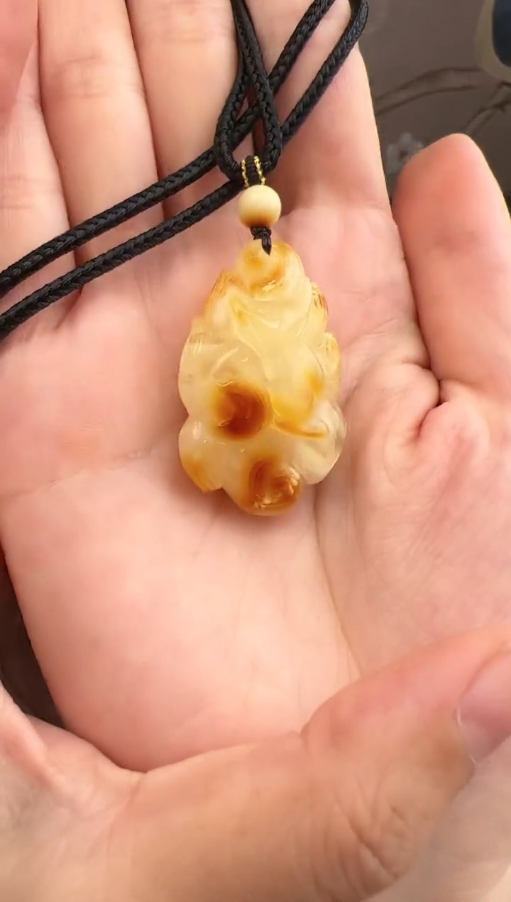【闪购商品】琥珀裸石未镶嵌10116164-吊坠